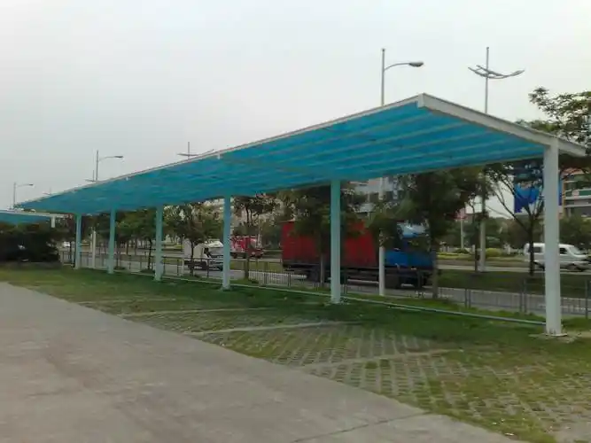 五指山耐力板/阳光板/彩钢板车棚