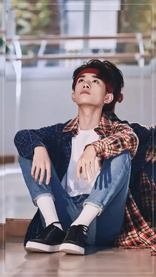 易烊千玺 - 堆糖,美图壁纸兴趣社区