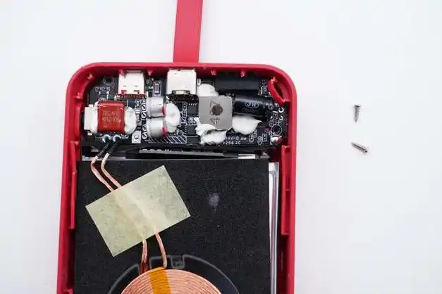 soc芯片,倍思2024 buff礼盒磁吸无线充电宝拆解|手机|电池组|移动电源