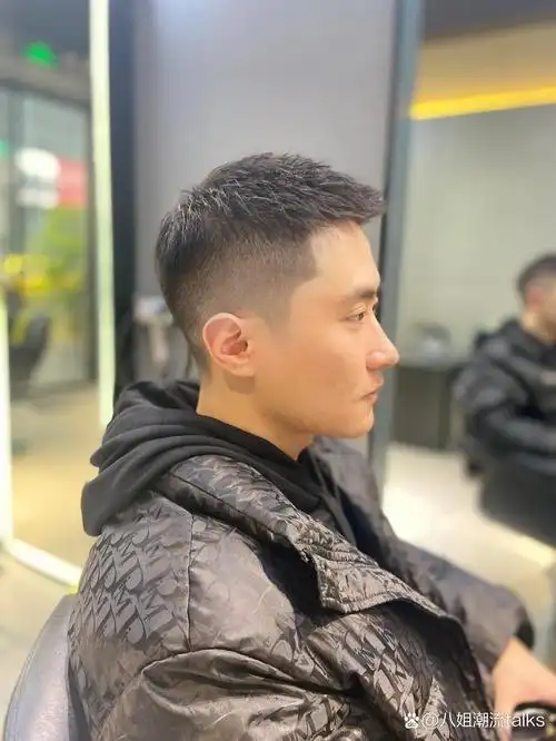 男生发型 明星同款小飞机头