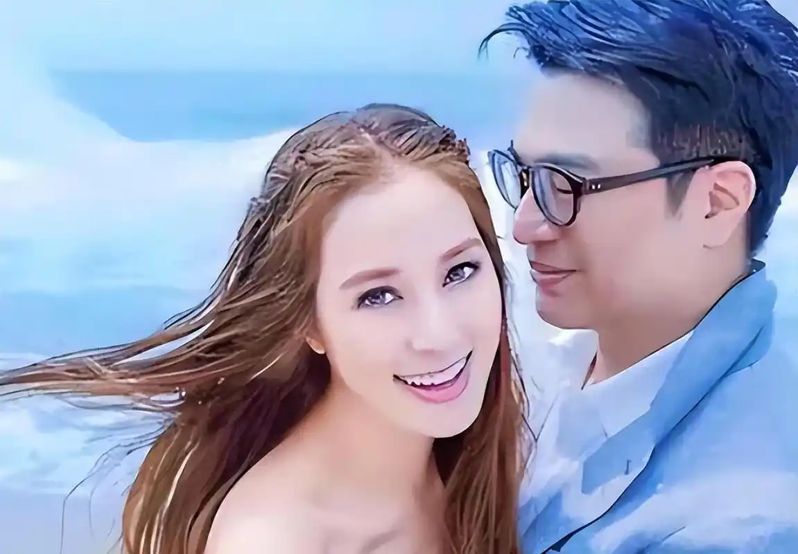 徐子淇黎姿李嘉欣出席慈善晚宴 在香港jw万豪酒店举行的"星光熠熠的