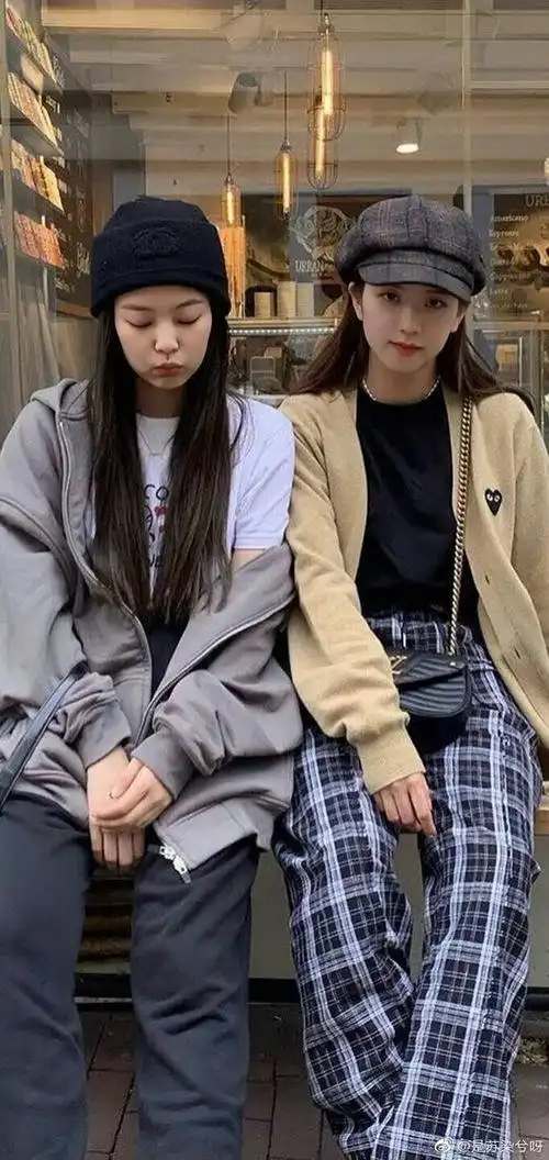 jenniejisoolisaroseblackpink/合照瞬间6橘子熟了关注打开新页tinger