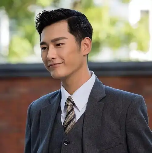 朱梓骁:从流量小生到"鸡爪天王",逆境中的演艺之路重塑人生 朱梓骁,一