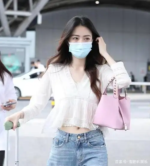 分手后的徐璐才是活出了自我!166的身高只有88斤,好身材羡慕呀