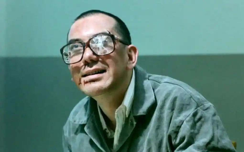 黄秋生的影帝代表作八仙饭店之人肉叉烧包演技cut