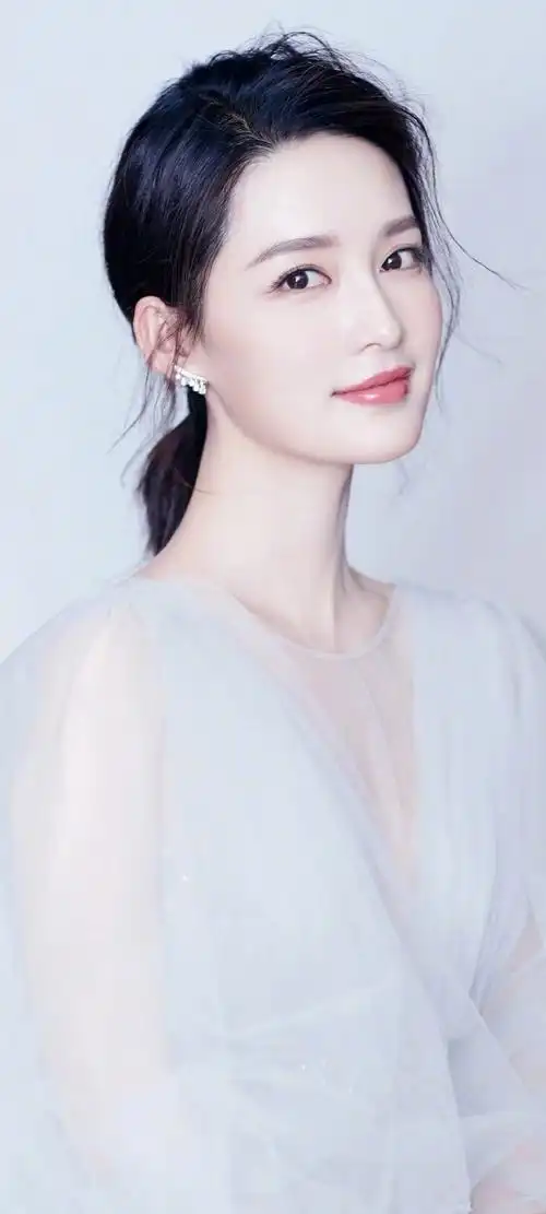 明星壁纸李沁