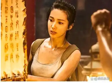 50岁李冰冰:自曝怕冷长期失眠,人生经历太艰难,如今怎样了?