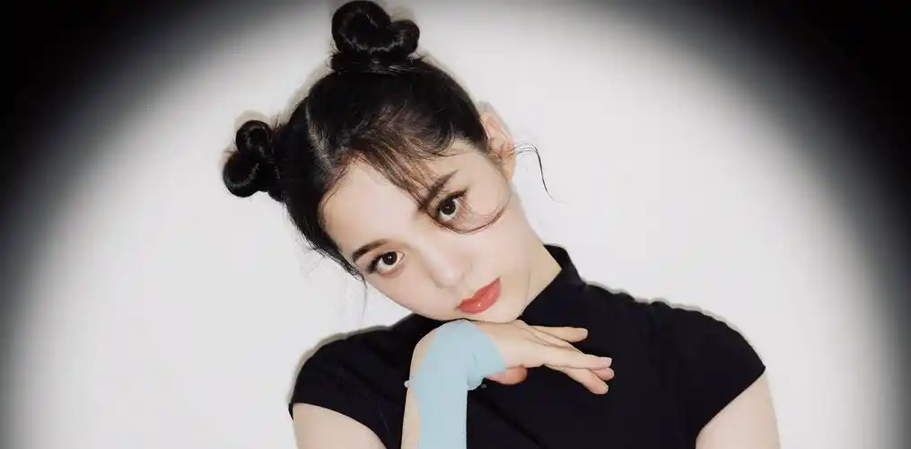 中国十大可爱女明星,甜美可爱,天真无邪,心灵单纯,萌萌哒_大提琴_眼睛