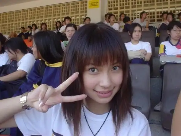 组图:angelababy破茧成蝶蜕变全程 龅牙变天使