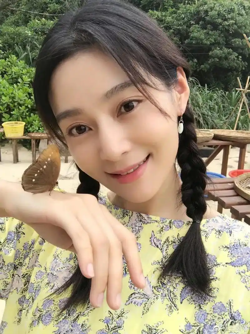 李易峰杨紫再联手?陈瑶没戏拍?王媛可晕倒?马蓉还在撕王宝强?_合作