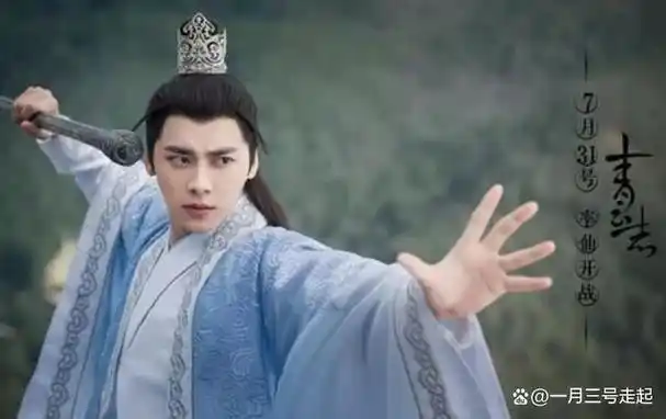 李易峰风波后首露正脸打扮低调人也消瘦了回归普通人生活