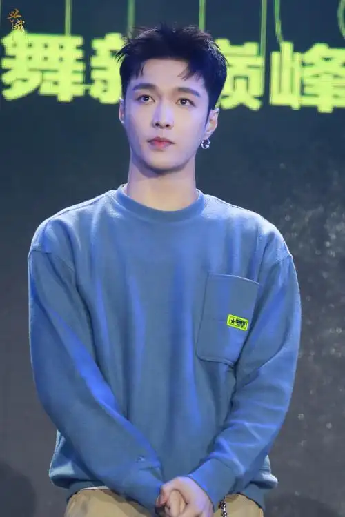 张艺兴代言匡威##张艺兴[超话]