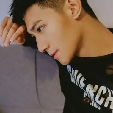 男生照片帅气生活照头像万人宠不如1人懂