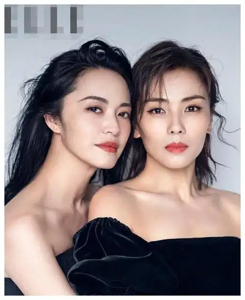 她被称为明星界的合影杀手,长相虽然普普通通,但合起照来却惊