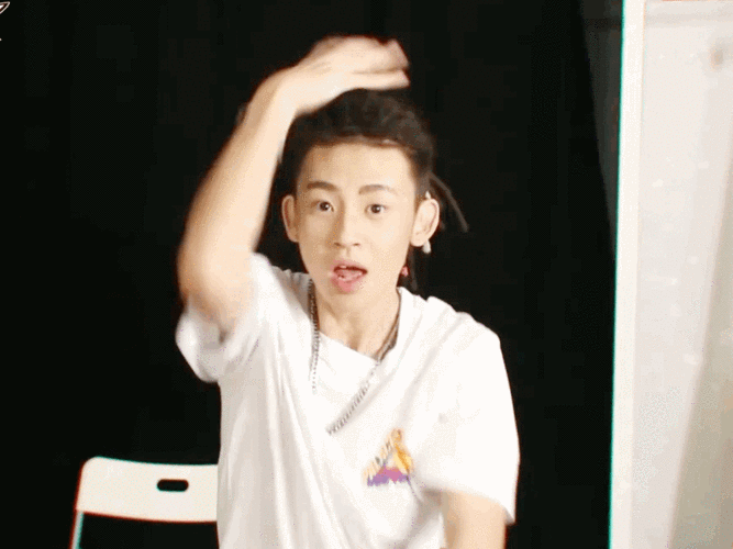 小鬼王琳凯动图表情包