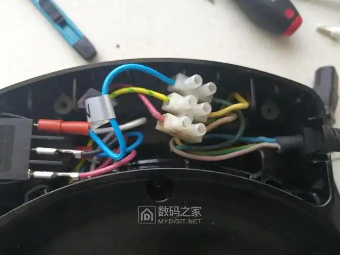 给新买的美的电饼铛换条电源线欢迎各位坛友指正