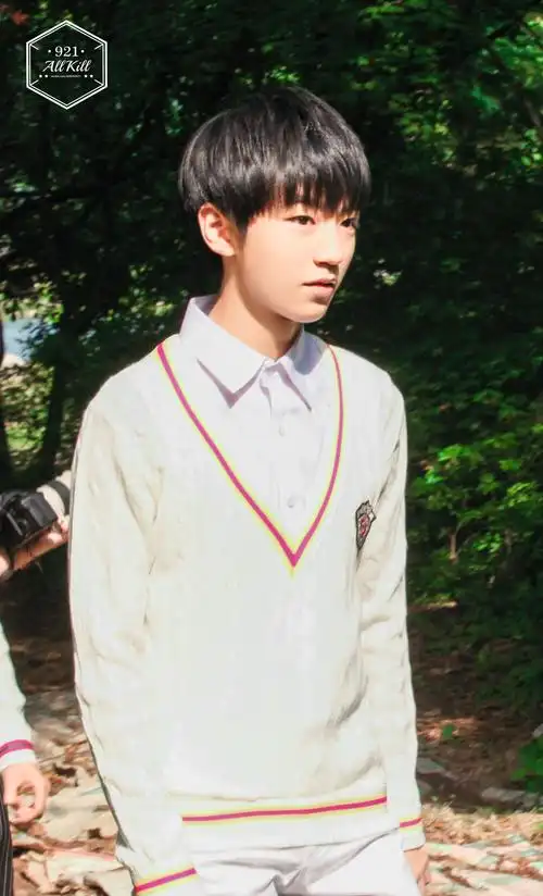 王俊凯# #tfboys王俊凯# #tfboys:150516-0522 首尔cr:allkill0211