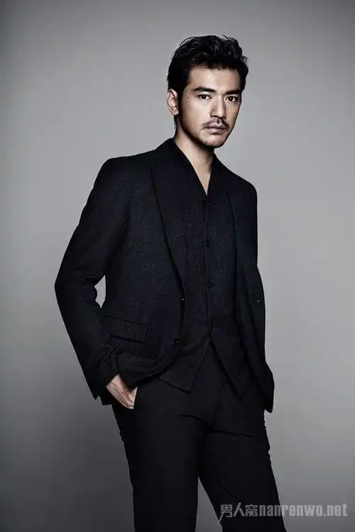 星动态:金城武个人资料及其家庭背景 金城武摆渡人被毁成路人甲