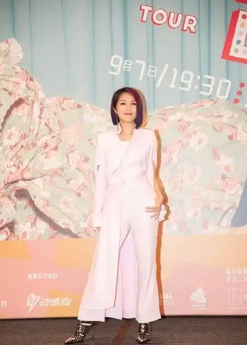 原创访谈杨千嬅擦肩而过我现在才明白