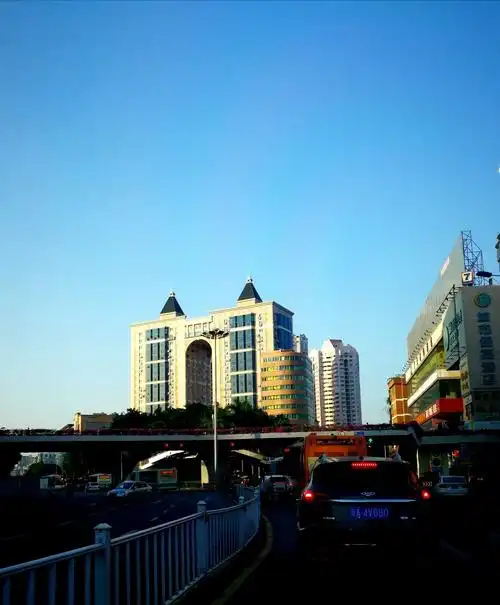 广东省广州市番禺区市桥街道光明北路135号康乐园天气预报