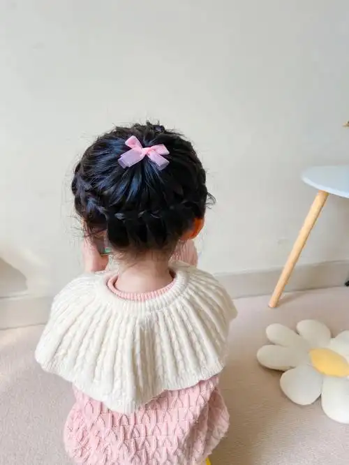 可可爱爱花苞头编发