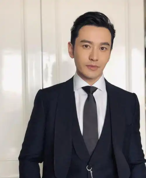 黄晓明近照发量浓密像戴假发头套旧照曝光揭露真相让人意外