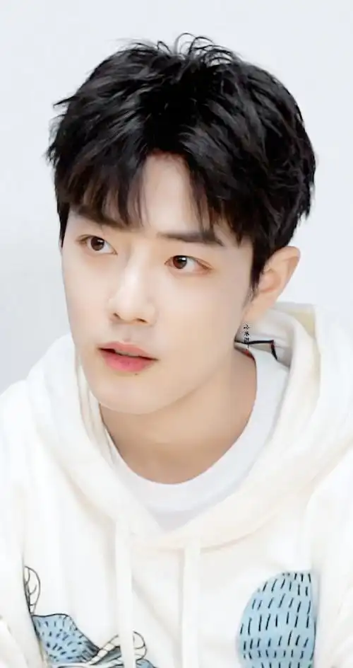 肖战#捕捉一个认真玩游戏的大可爱肖肖玩游戏vlog   截修  高清