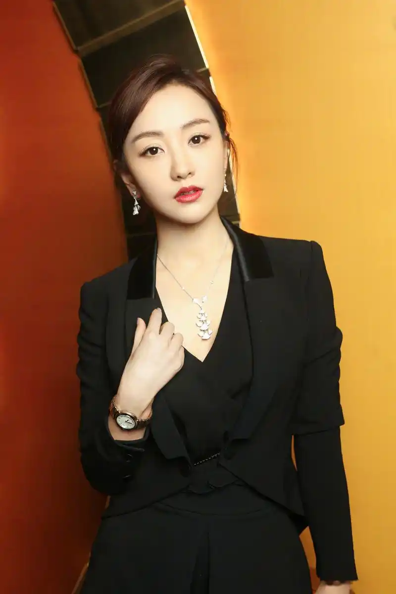 杨蓉 bvlgari宝格丽  时尚知性 相得益彰