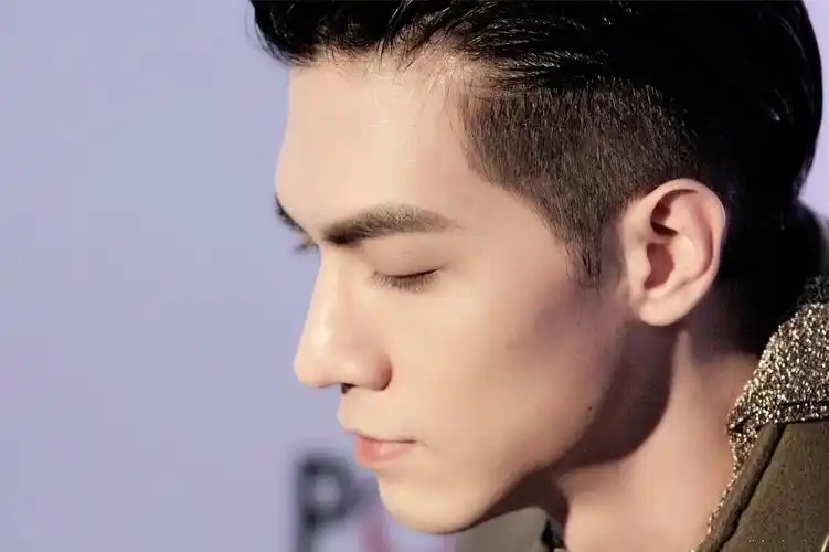 影响男生气质的关键——男星同台厮杀.