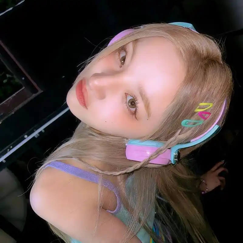 08宋雨琦头像壁纸自截自修 太喜欢雨琦这次回归的造型了!