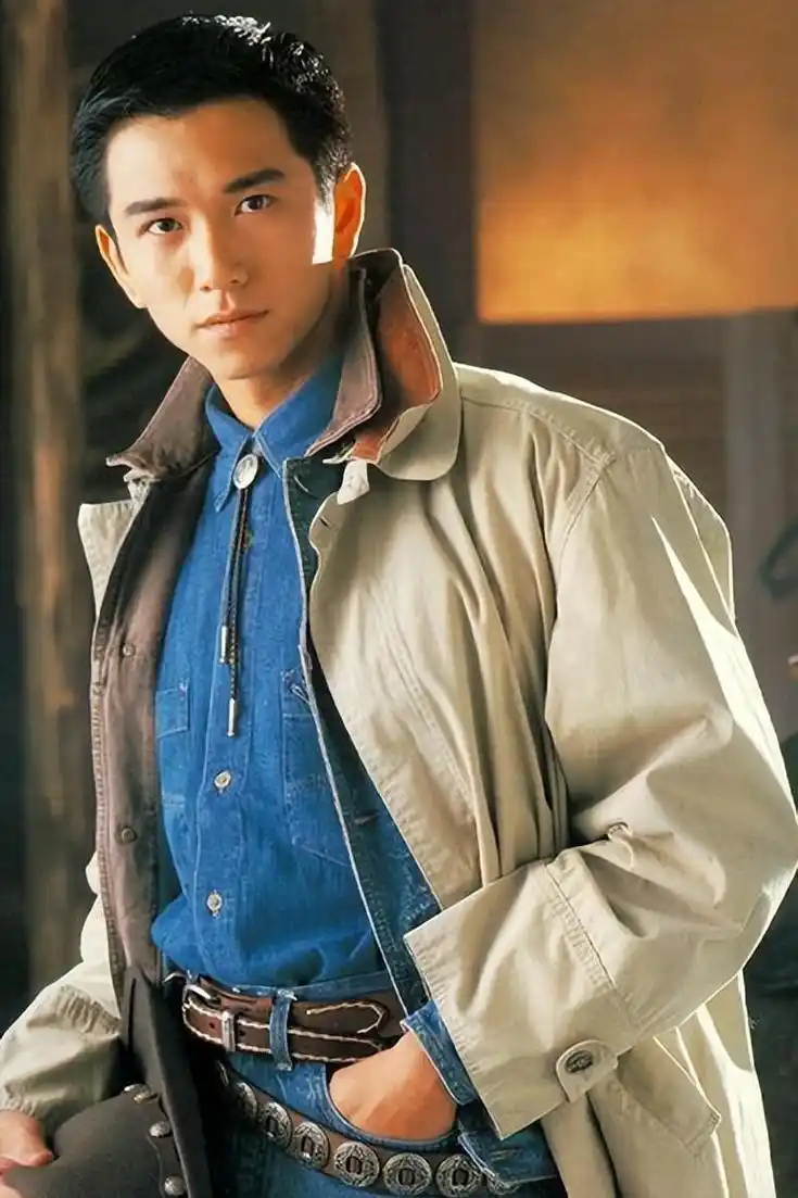 这次,58岁本色出演《繁花》的温兆伦,彻底戳穿了内娱的"体面"