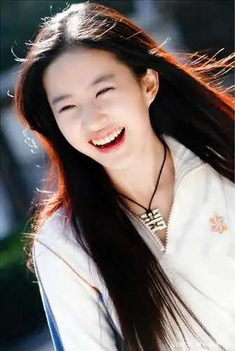 刘亦菲18岁照片被修复,粉丝:必须收藏!