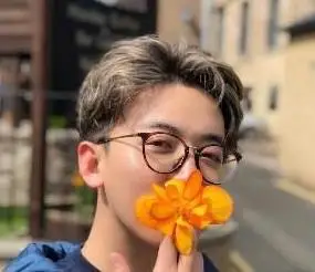 姚译添吴彤总喜欢给自己加戏?导演上镜,是综艺节目的新套路