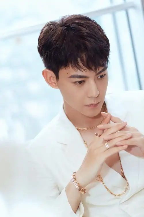 唐晓天tiffanyco开幕活动照图片