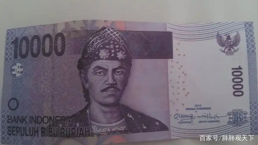 在巴基斯坦,人民币到底有多值钱?100元就能当回土豪你信吗!