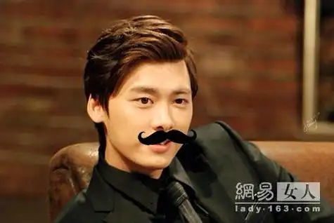 留八字胡——独树一帜的男人风范