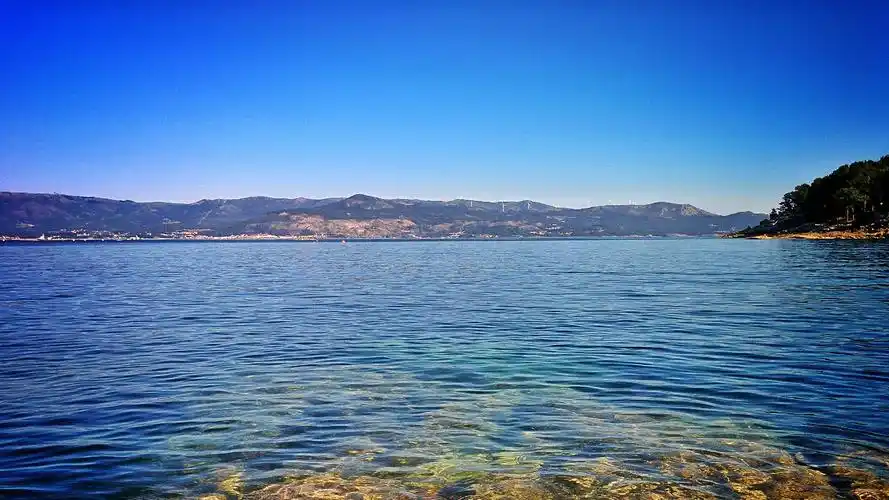 蓝色大海优美自然风光图片桌面壁纸_风景壁纸_壁纸下载_美桌网