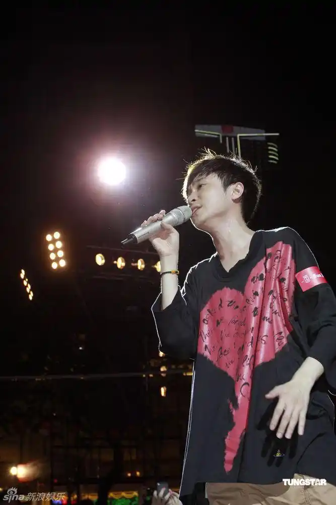 39241">吴青峰 /a>, a target="_blank" href="/item/史俊威/2442939"