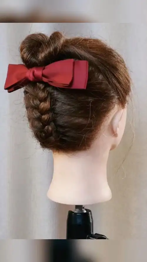 女孩一看就会的漂亮发型,简单扎下就很美