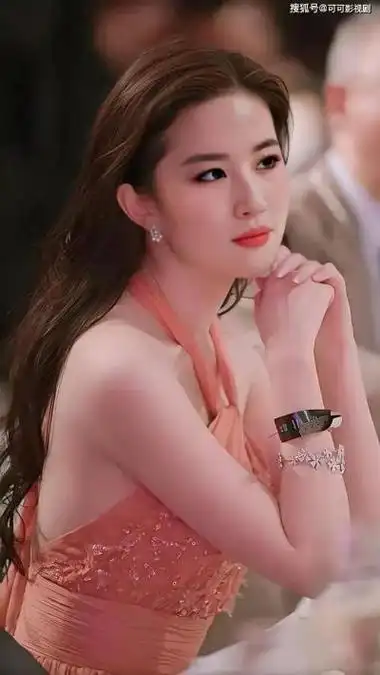 刘亦菲到底胖不胖呢(刘亦菲到底胖不胖?