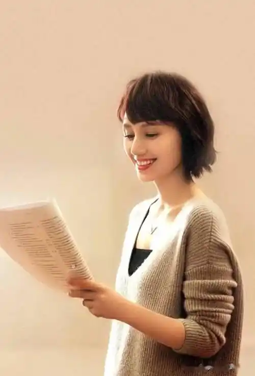 为什么袁泉一直都是"短发"?