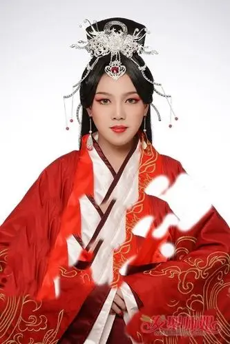 古装女子长直发中分 刘海造型设计