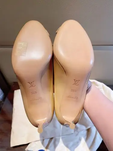 全新lv路易威登 高跟鞋 35.5码_正奢奢侈品