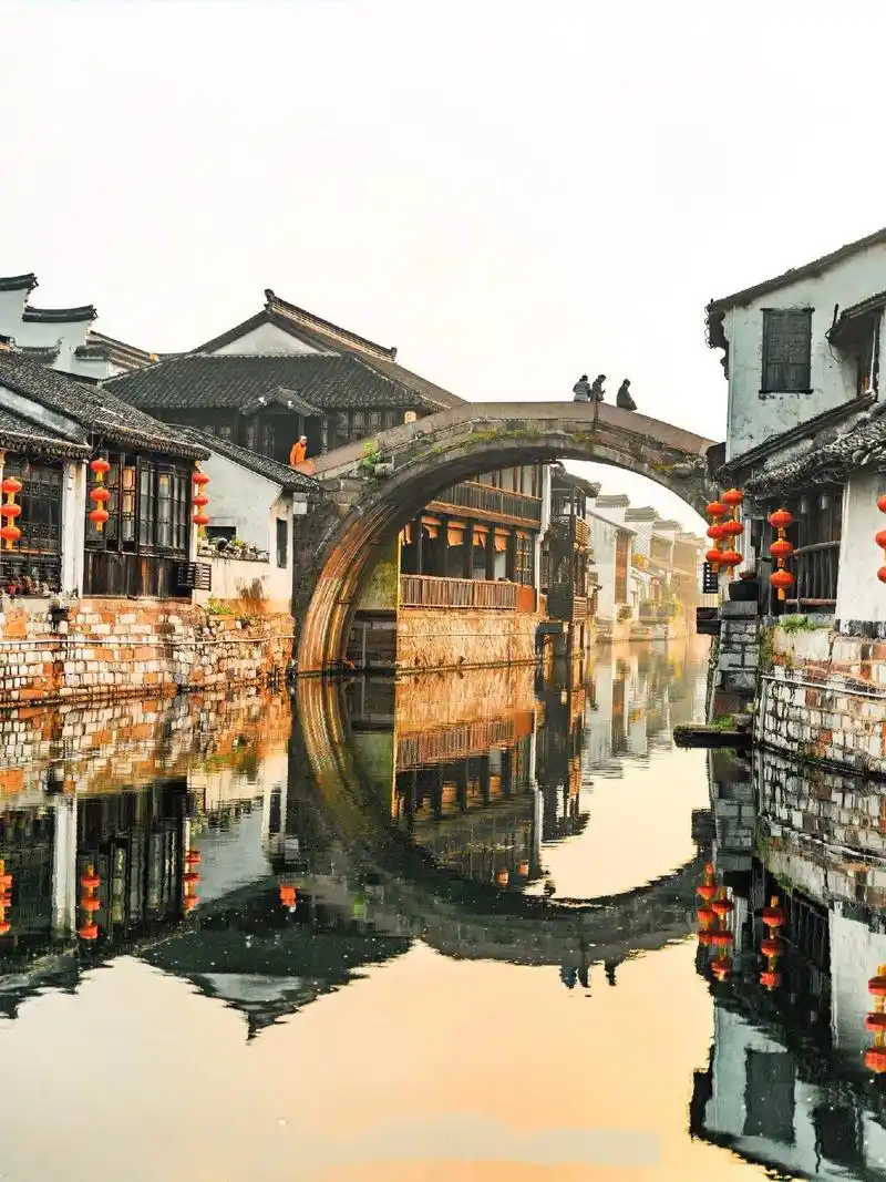 乌镇,心中的江南水乡古镇.去乌镇归来,有过许多踩坑,给大家整 - 抖音