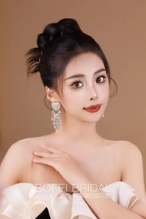 高颅顶毽子头盘发造型 高级感满满95 - 抖音