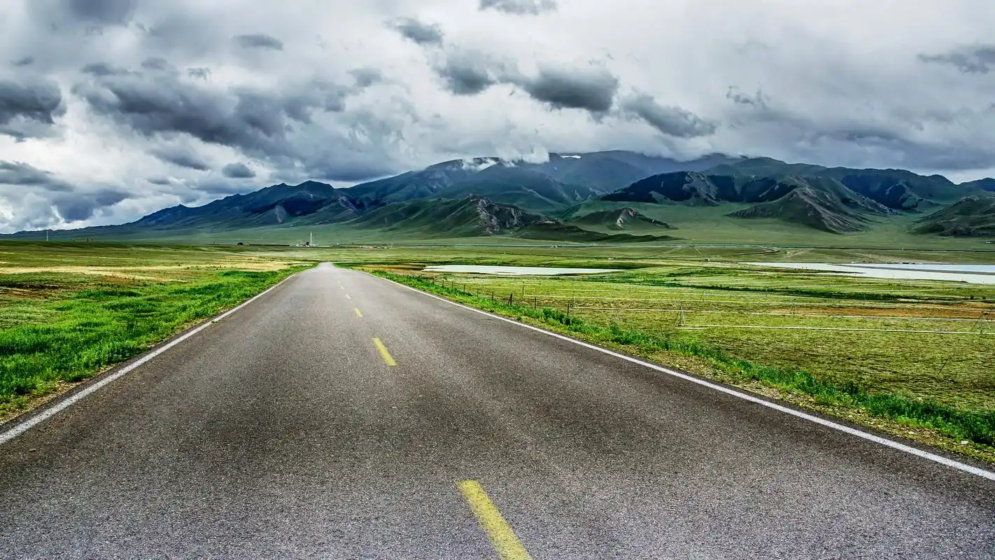 赛里木湖唯美风景桌面壁纸图片