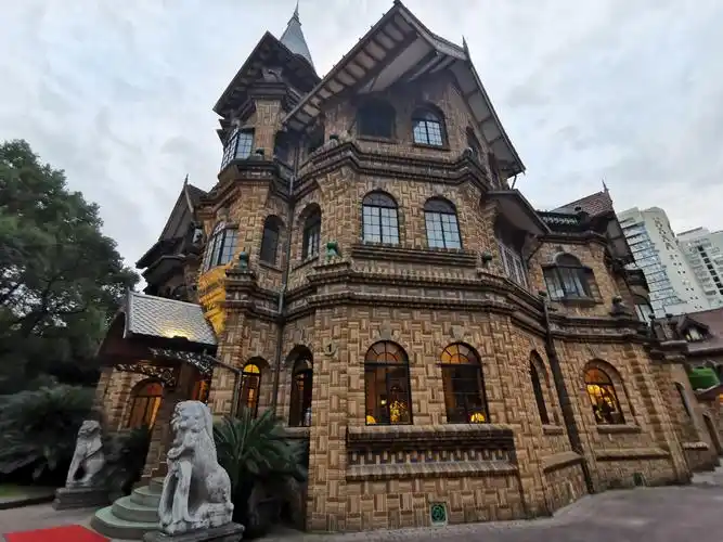 "梦幻城堡"----马勒别墅