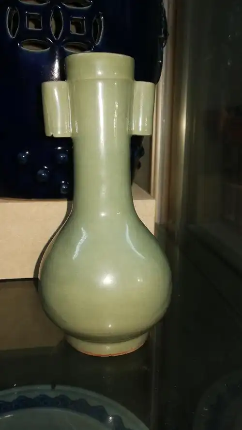 南宋龙泉窑罐耳瓶,高17.5厘