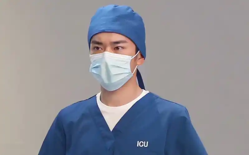 合集易烊千玺电影中国医生