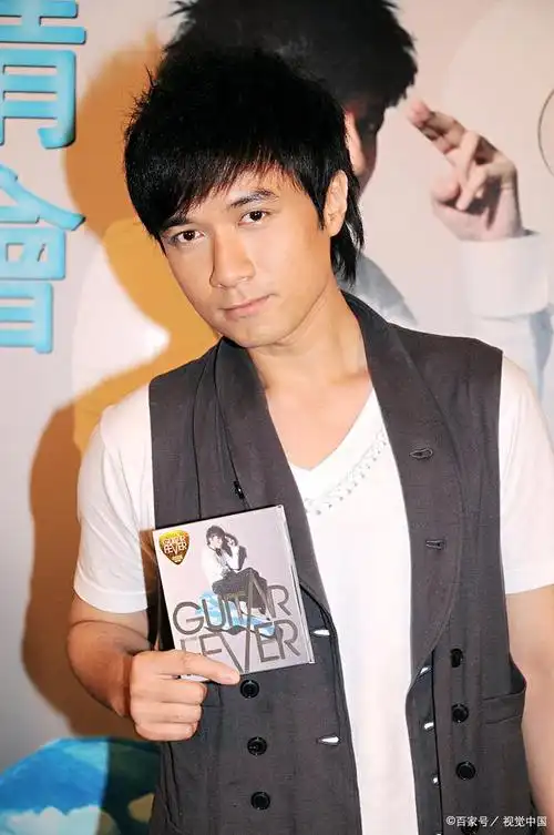 古巨基喜得贵子!晒出儿子kuson的可爱照片,五官似父亲惹人怜爱